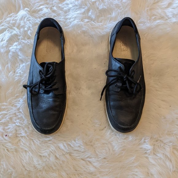 Clae size 12 Mens Shoe in Black and Cream - Picture 1 of 3